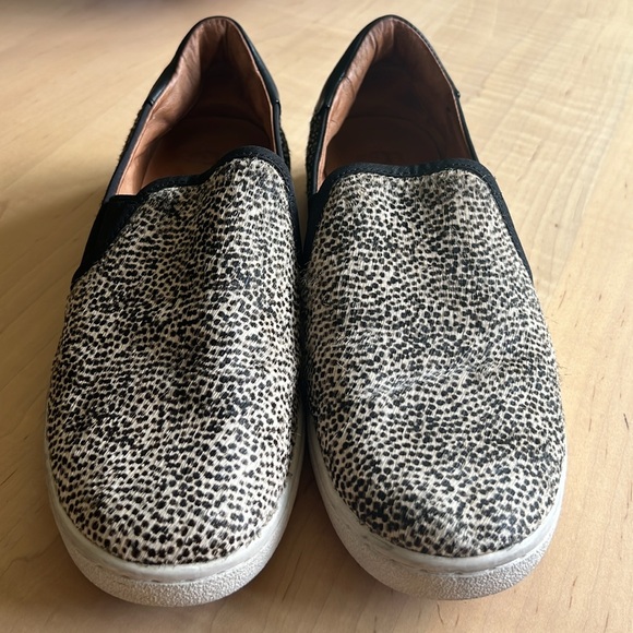 UGG Cas Exotic Genuine Calf Hair Slip On Sneakers Shoes - Picture 3 of 7